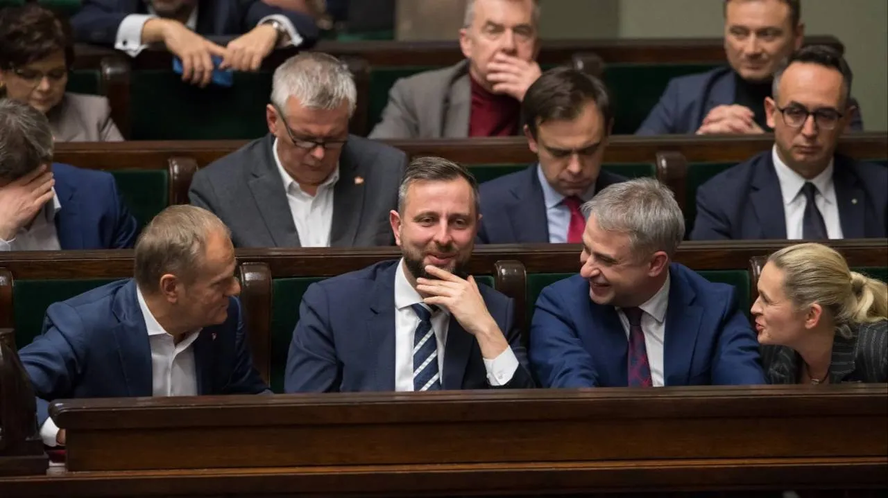 Wyciek danych milionów Polaków. Z Pałacu padają ostre pytania do rządu