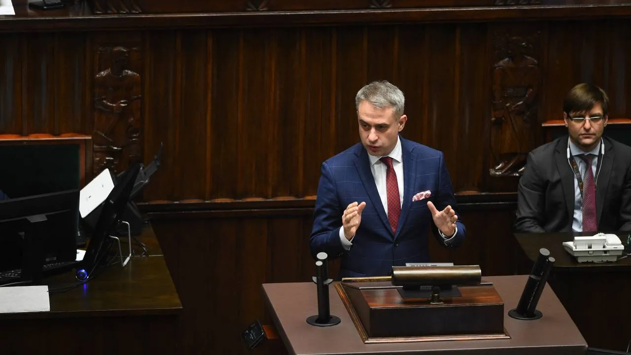 Gigantyczny wyciek danych. Kaleta ostro do rządu: „Na tyle was stać?”