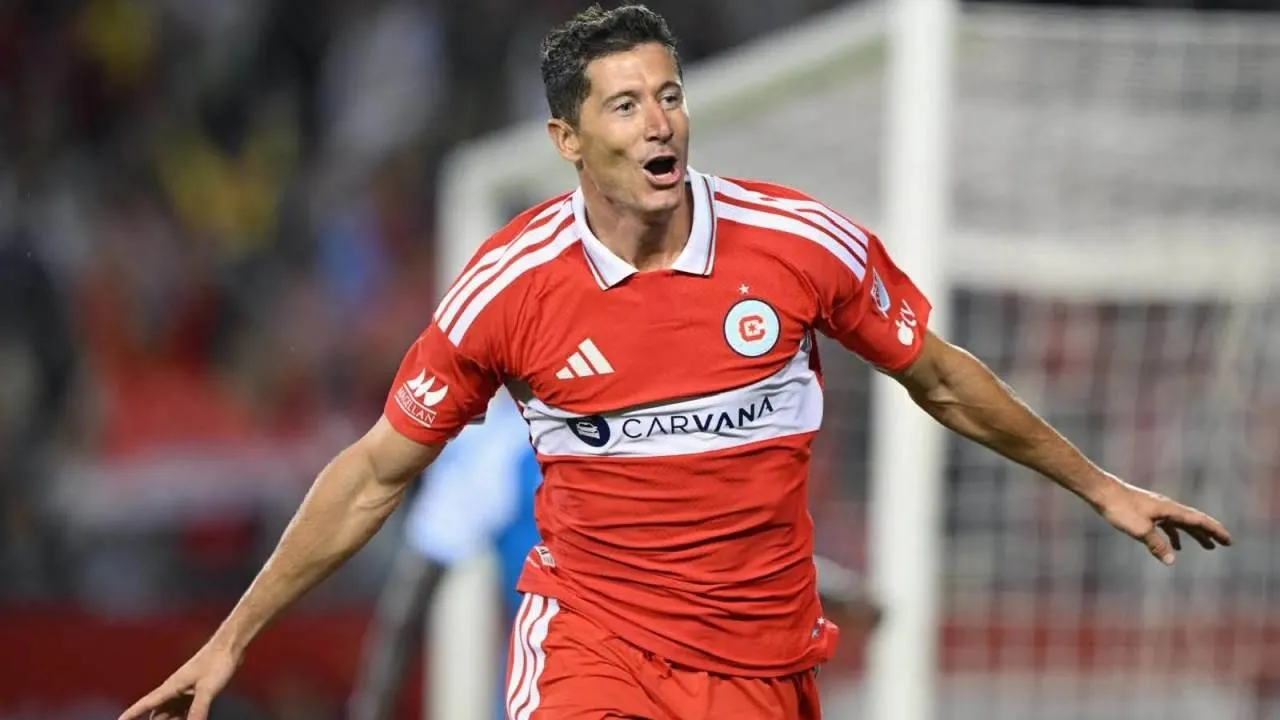Wielkie emocje w meczu zespołu Lewandowskiego. Decydujący gol padł w 93. minucie
