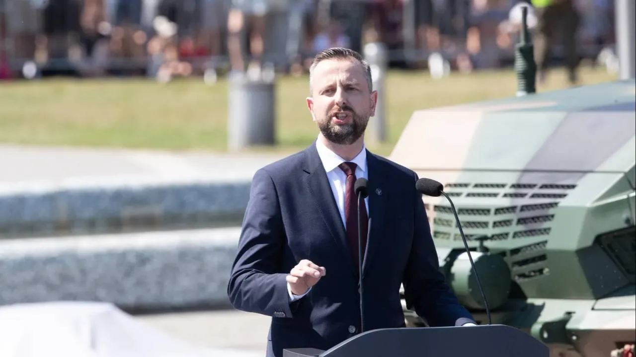 Kosiniak-Kamysz agitował podczas Święta Wojska Polskiego. Z widowni usłyszał gwizdy