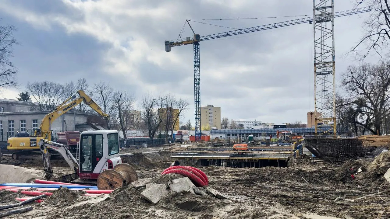 Nadchodzi budowlany paraliż w całej Polsce - efekt pomysłów ekipy Tuska. Zostały tylko dwa tygodnie...