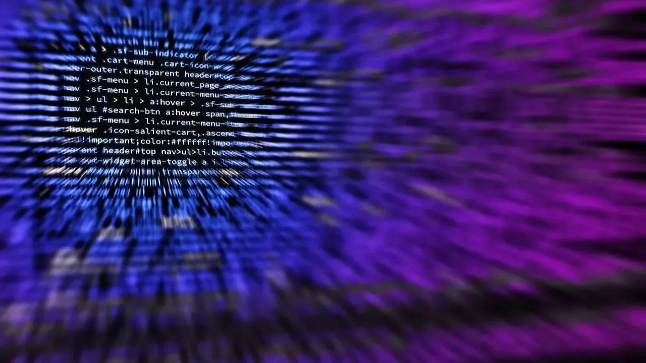 Wyciekły dane 19 mln Polaków. "Żadnej cyber tarczy nie ma"