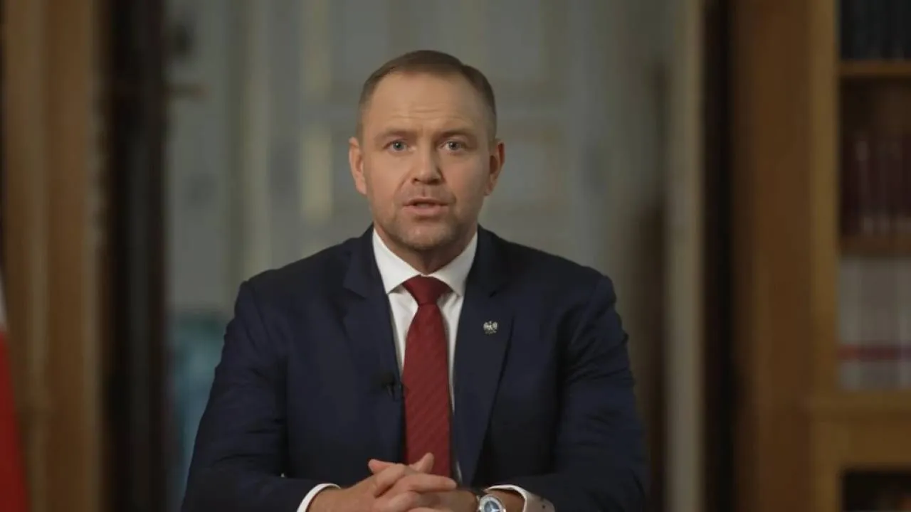Trzy ustawy na biurku prezydenta. Karol Nawrocki podjął ważne decyzje