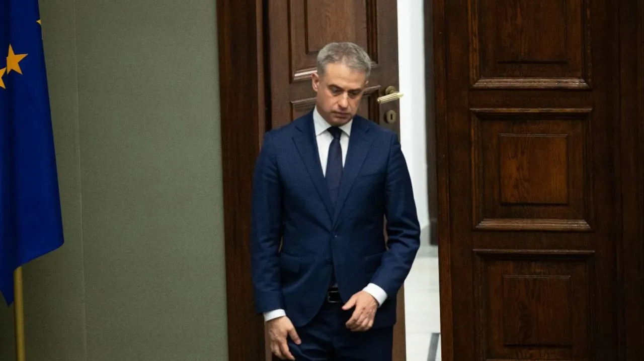 Homo-związki w Polsce. Gawkowski pisze o "ochronie obywateli". Internauci nie wytrzymali