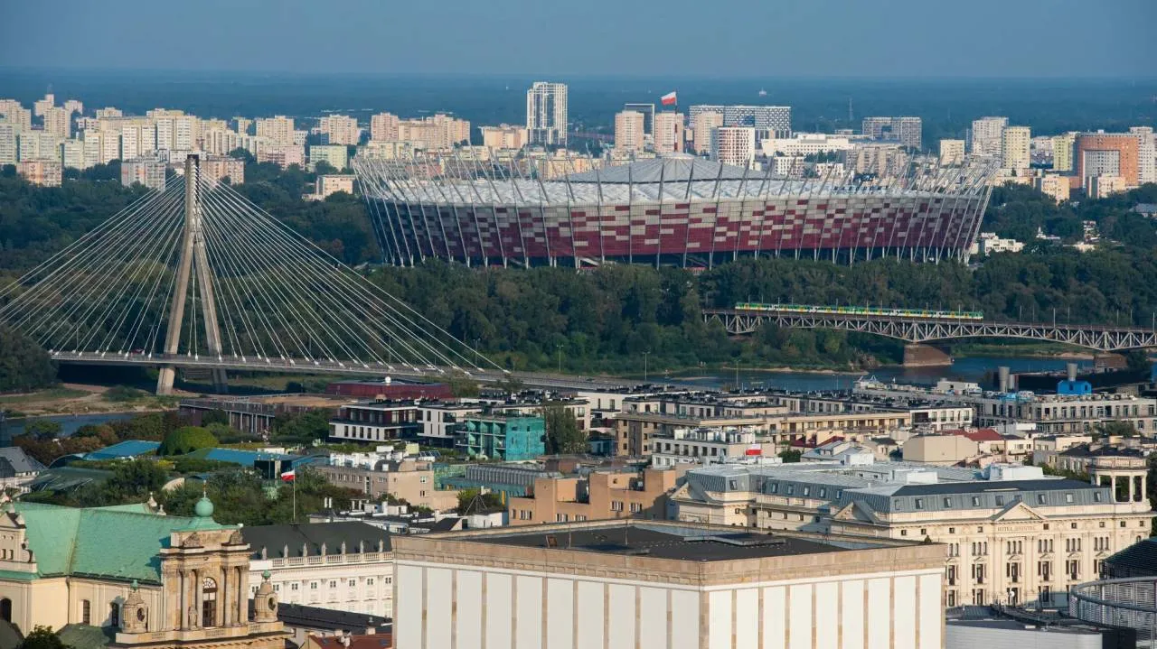 Utrudnienia w Warszawie! Zamknięte ulice, zmiany w komunikacji miejskiej
