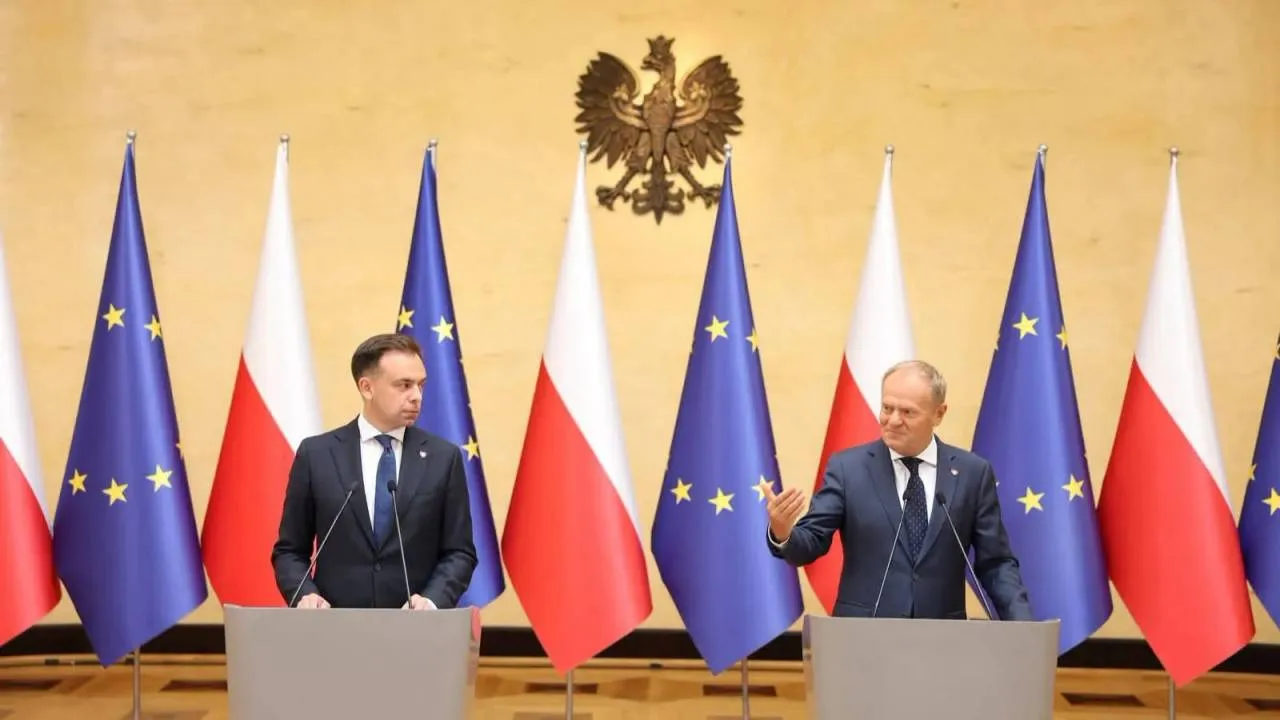 Koalicjant Tuska nie zostawia suchej nitki na jego reformach. "Obniżą szanse na zwycięstwo"