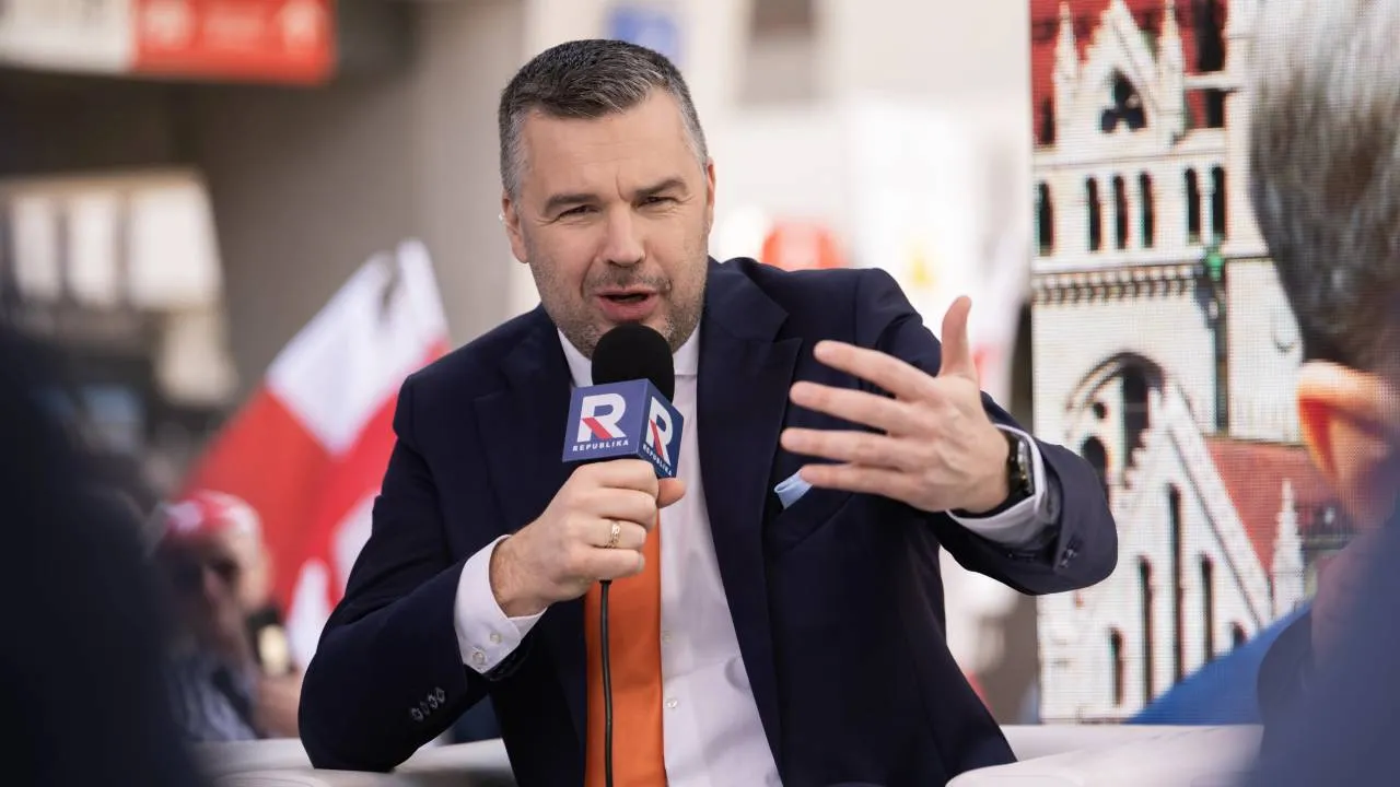 Michał Rachoń pokazał zestawienie faktur Republiki za reklamy. "Czekamy na sprostowanie kłamstw"