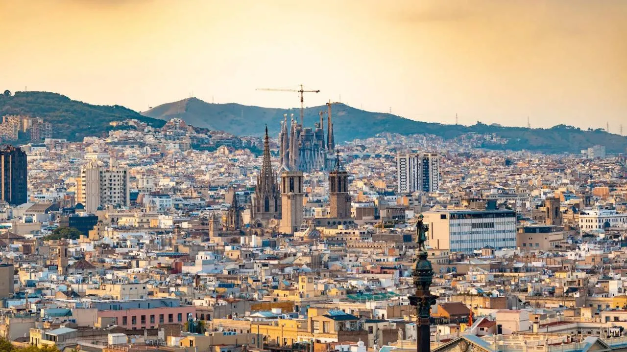 Barcelona: Tysiące mieszkańców z zakazem opuszczania domów