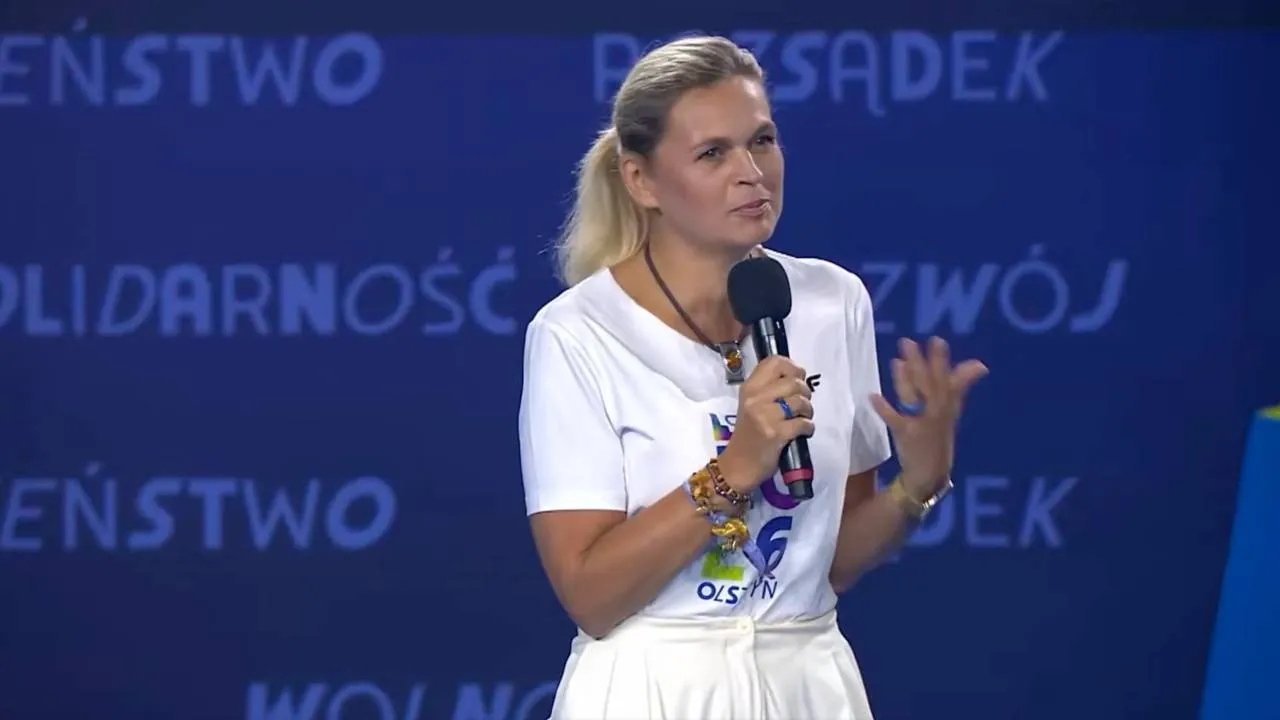 „Gościnią i gospodarką”? Nowacka miała problem z feminatywami