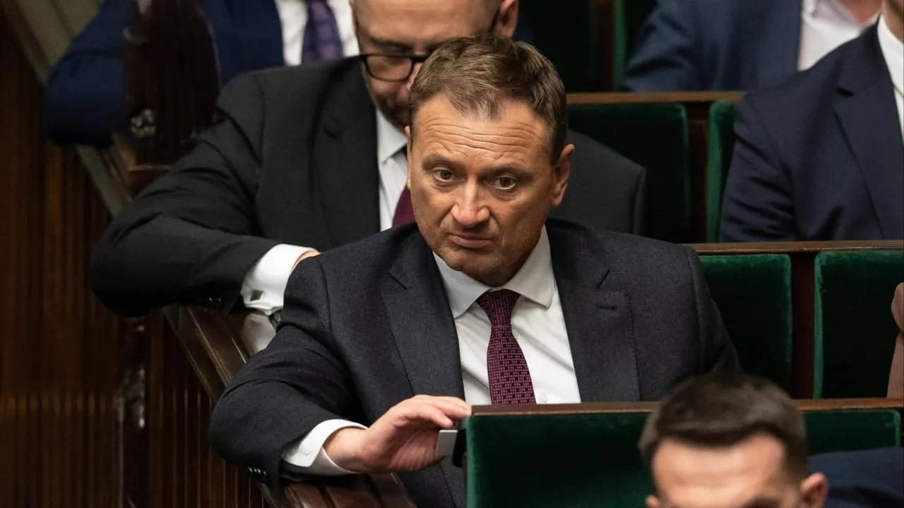 W KO zawrzało. Filiks stanęła w obronie Giertycha i... zaatakowała Nitrasa