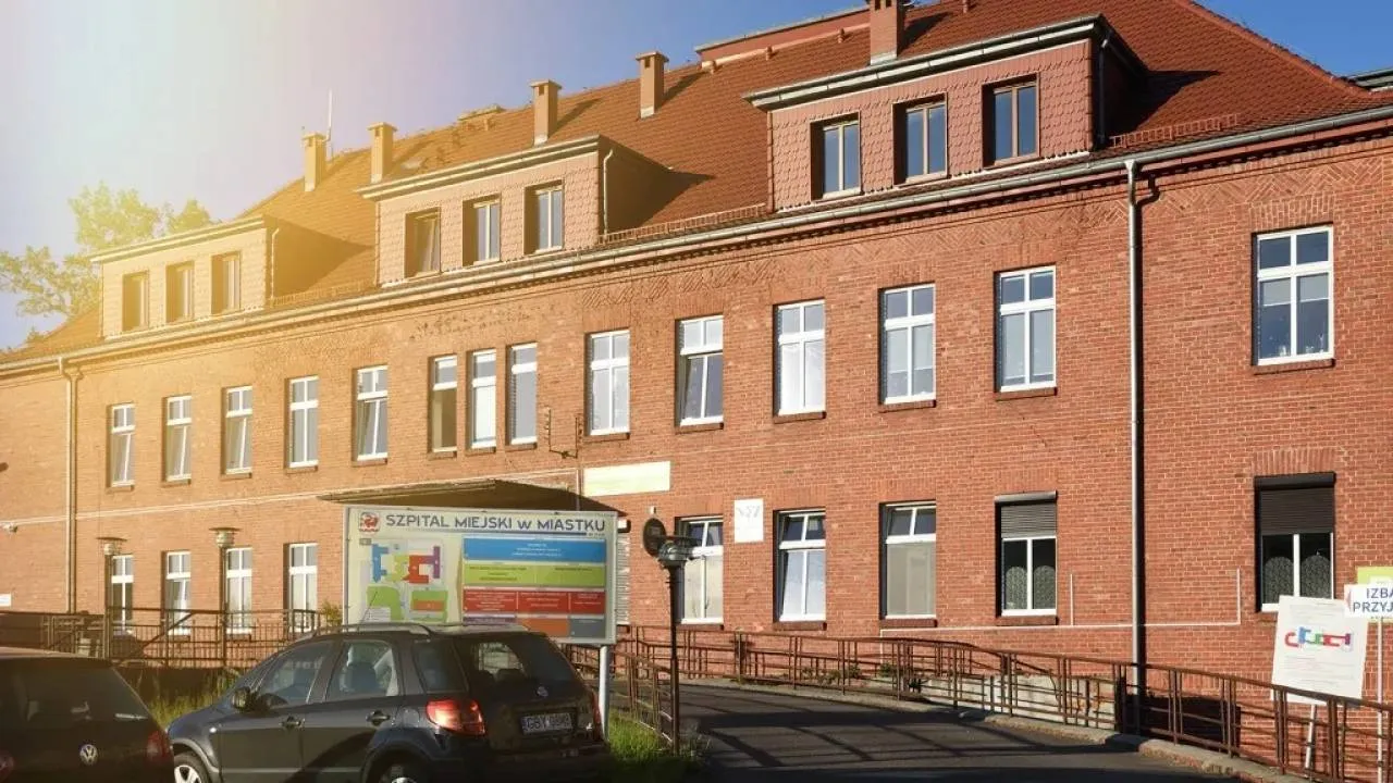 Szpital znika z mapy miasta? Setki mieszkańców w marszu ciszy. „Tu nie ma już nic”