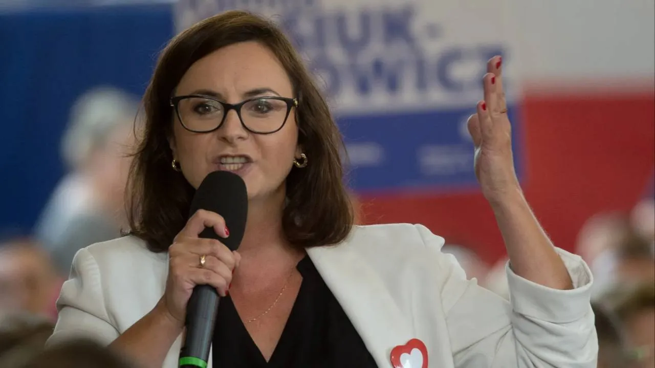 Europosłanka KO zachwycona zerowym budżetem dla Trybunału. Przypomniano jej własne słowa