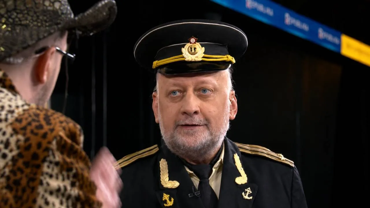 Ruski oficer w Republice: Robimy w Polsce, co chcemy, ABW ściga PiS, a policja bije się na stacjach!