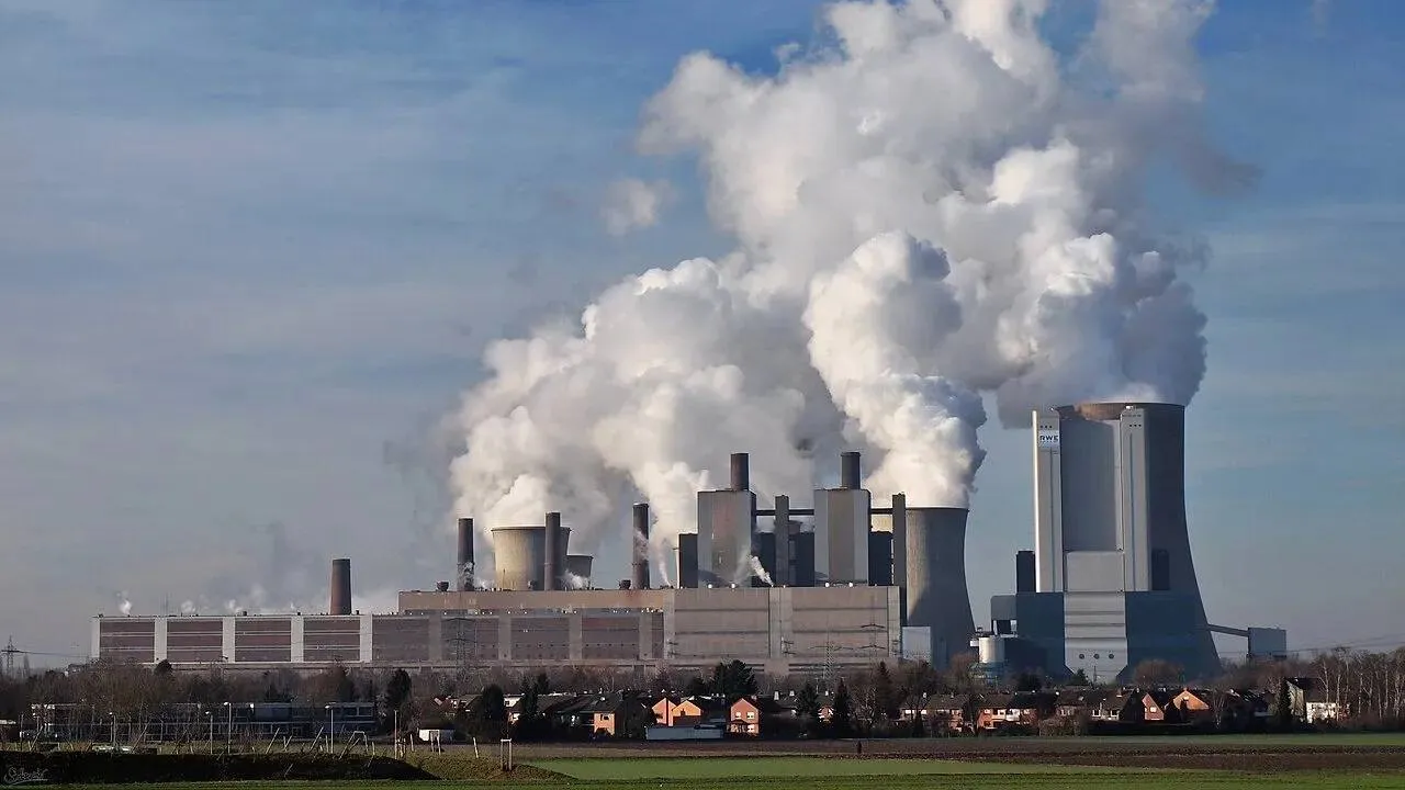 Po sabotażu koło Kolonii śledczy znaleźli wyrzutnie pirotechniczne. Są podobieństwa do ataku w Brandenburgii