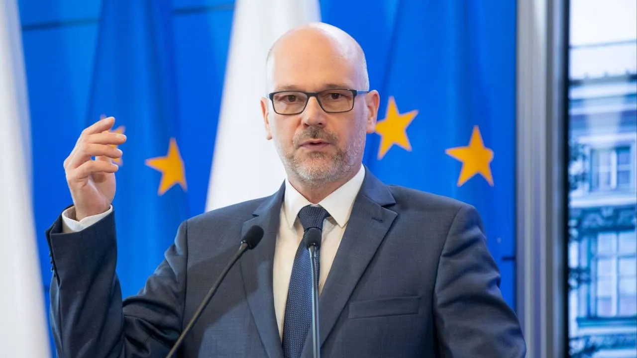 Berek nie spełnia warunków do bycia sędzią TK? Polityk pokazał dokument. Ale jest pewien problem