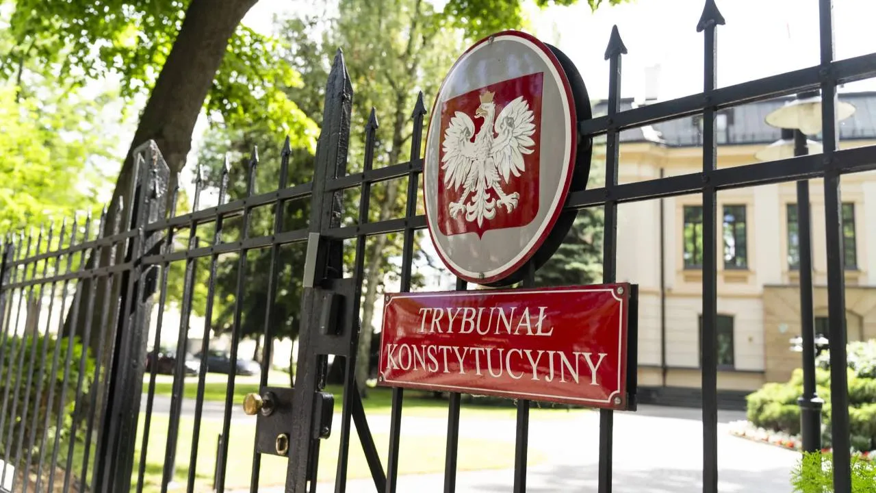 Problem z finansami TK. Święczkowski: Jeśli zabraknie pieniędzy, to będzie odpowiedzialność dwojga sędziów