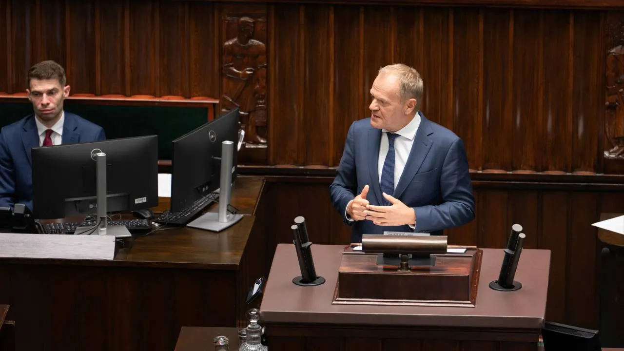 Sensacje Tuska i Krala nie wytrzymują krytyki. Oto kluczowe umorzenia ws. Zondacryopto