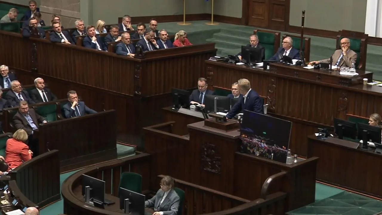 Zadnberg wytknął Tuskowi hipokryzję. "Pan po prostu tych ludzi zdradza"