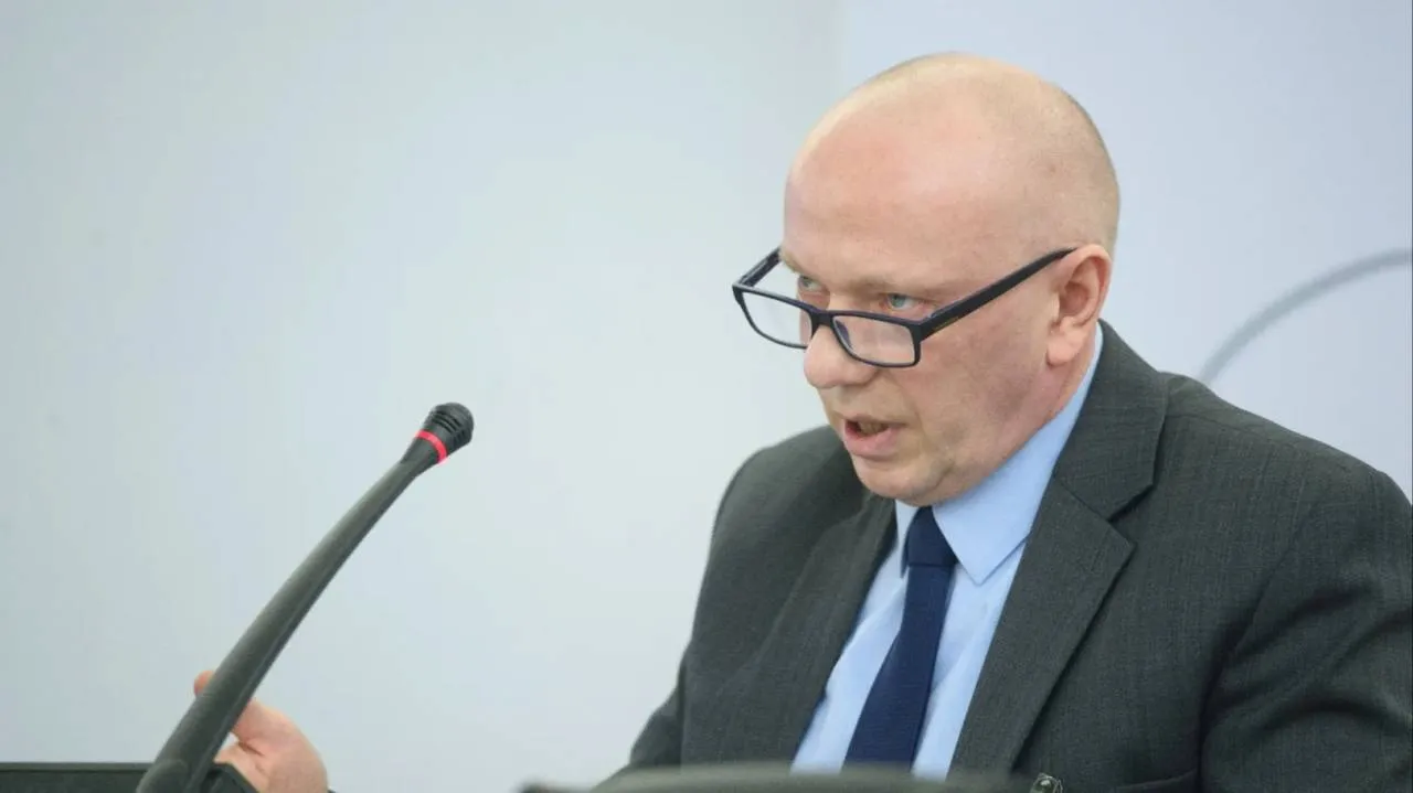 Żurek stanął w obronie Pytla. Ostra odpowiedź Boguckiego: „Bezczelna hipokryzja”
