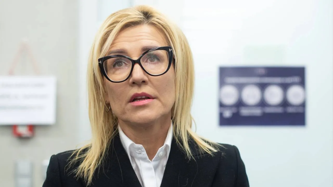Chaos w ekipie Żurka! Adamiak zasłaniała się tajemnicą, tymczasem Wrzosek ujawnia: Kral ma status podejrzanego