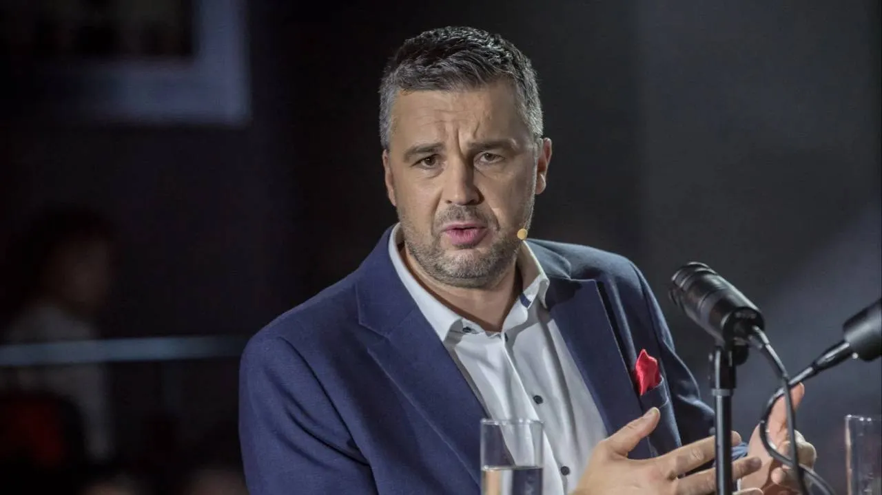 Rachoń ujawnia modus operandi Jadczaka z Wirtualnej Polski. Kopie maili - do służb