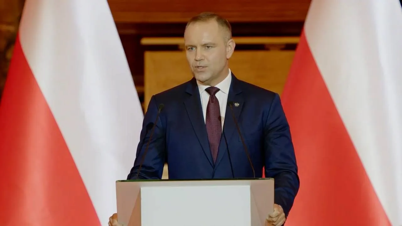 Prezydent Nawrocki na czele, potem długo nikt. Nowy sondaż zaufania do polityków
