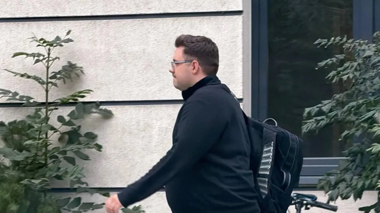 Kacprzyk znów przyjmuje w Warszawie? Cieszyński zapowiada kontrolę poselską