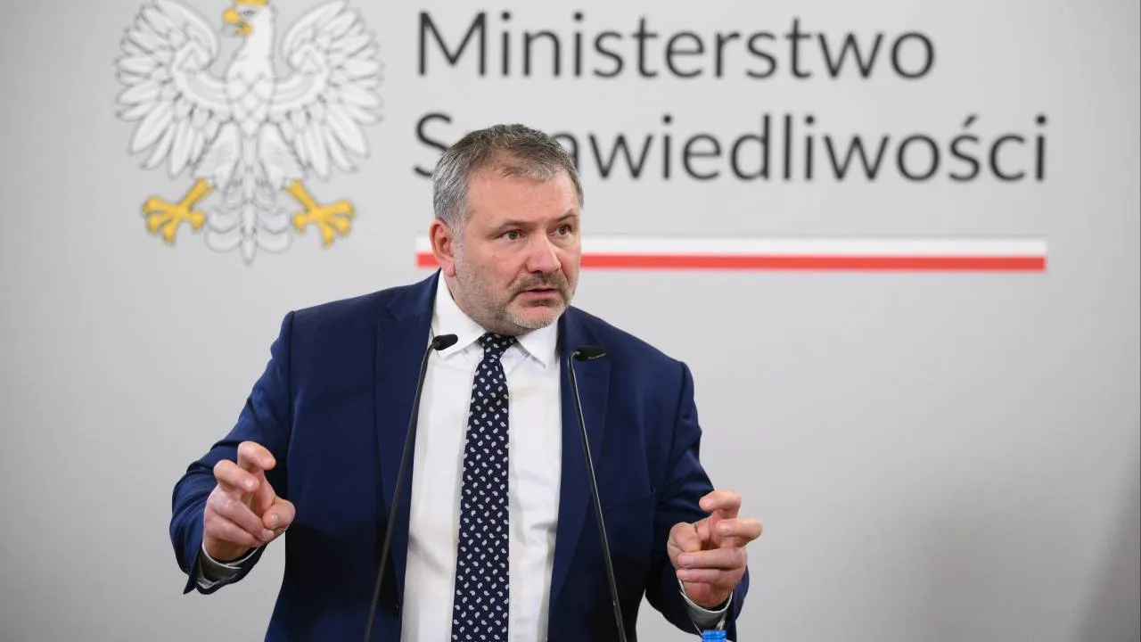 Cieszyński ujawnił notatkę, która zburzyła narrację Żurka. Teraz będzie ścigać go prokuratura