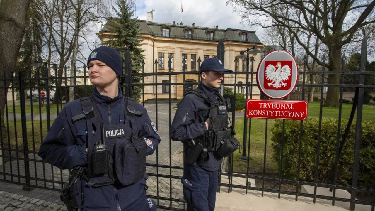 "To jest przerażające". Prawnik ostro o planach władzy wobec Trybunału Konstytucyjnego