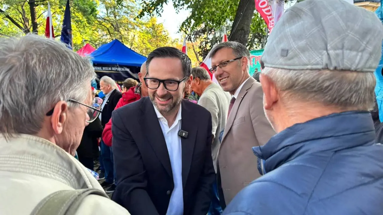 Obajtek przed Trybunałem Konstytucyjnym. "W momencie, kiedy tu wejdą, musimy być wszyscy"