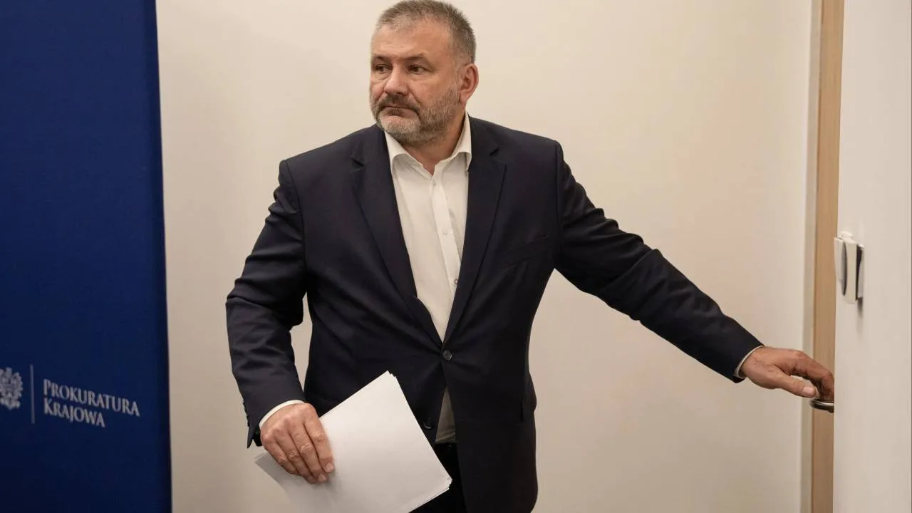 Żurek grozi prezesowi TK. Mówił o wyprowadzeniu siłą i prokuratorskich zarzutach