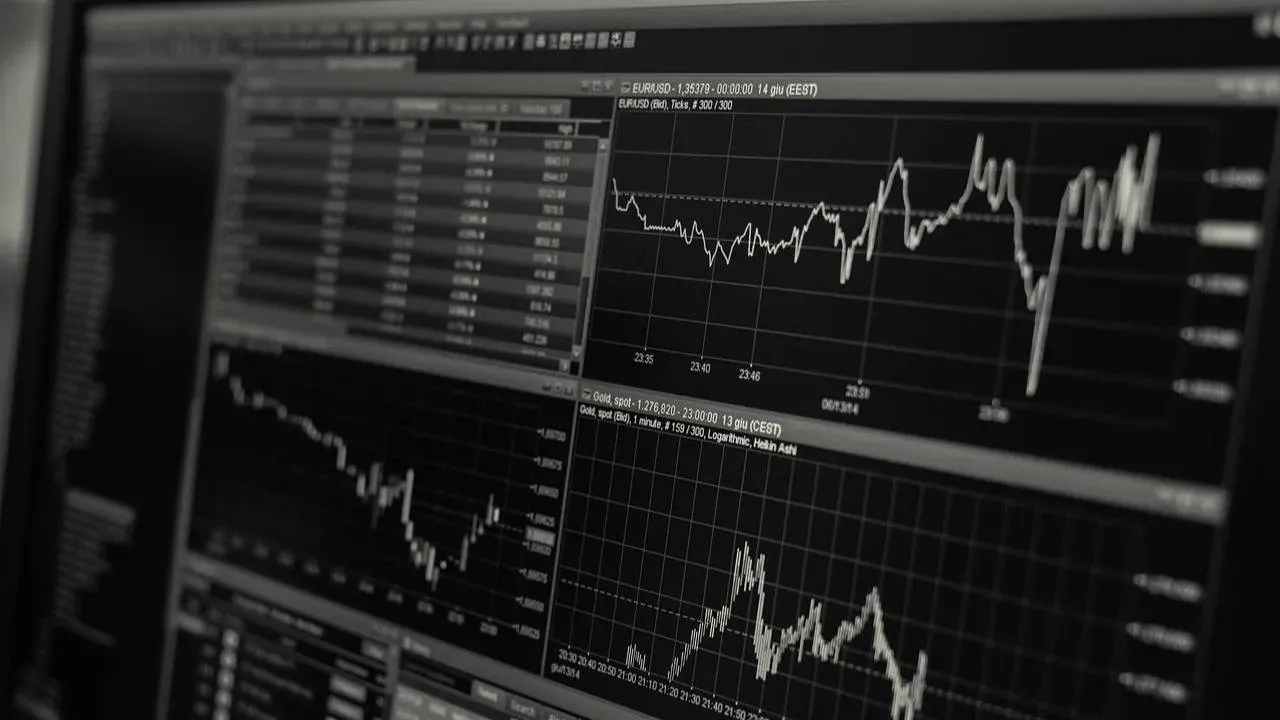 Agencja Moody's obniżyła rating Polski po 24 latach. Uzasadnienie - miażdżące dla polityki rządu