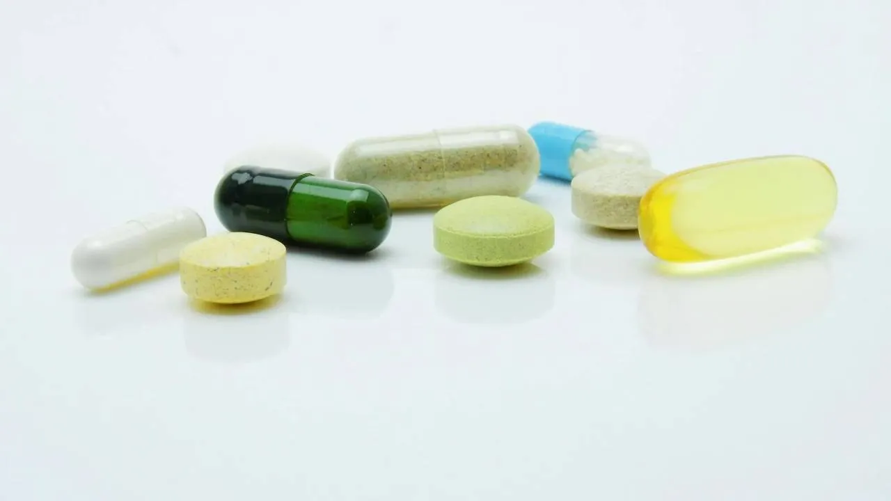 Lekowa zmowa cenowa trwała latami. UOKiK nałożył niemal 905 mln zł kary na cztery hurtownie farmaceutyczne