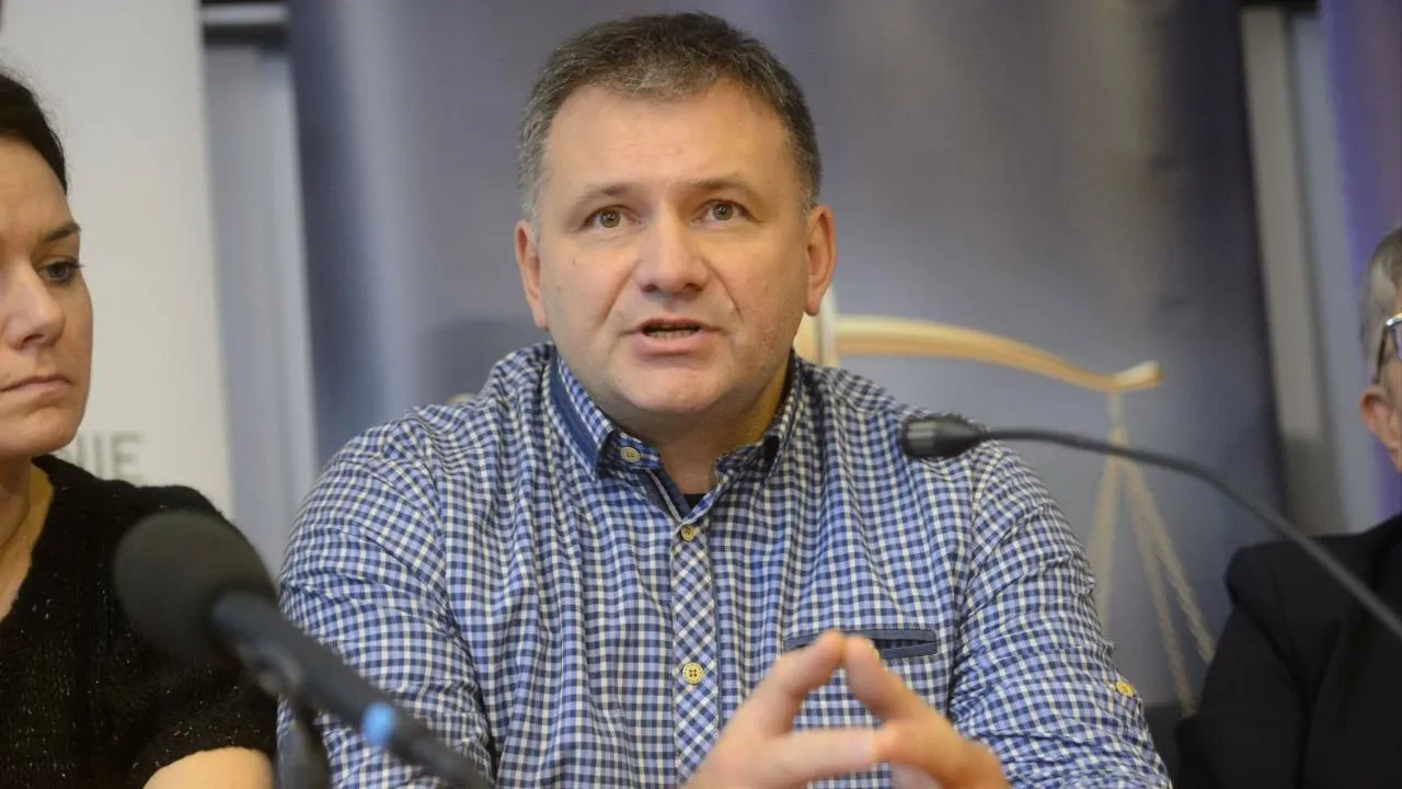 Żurek spełnia swoje groźby. W 2017 r. o kampanii "Sprawiedliwe sądy" mówił: Nadaje się na proces karny