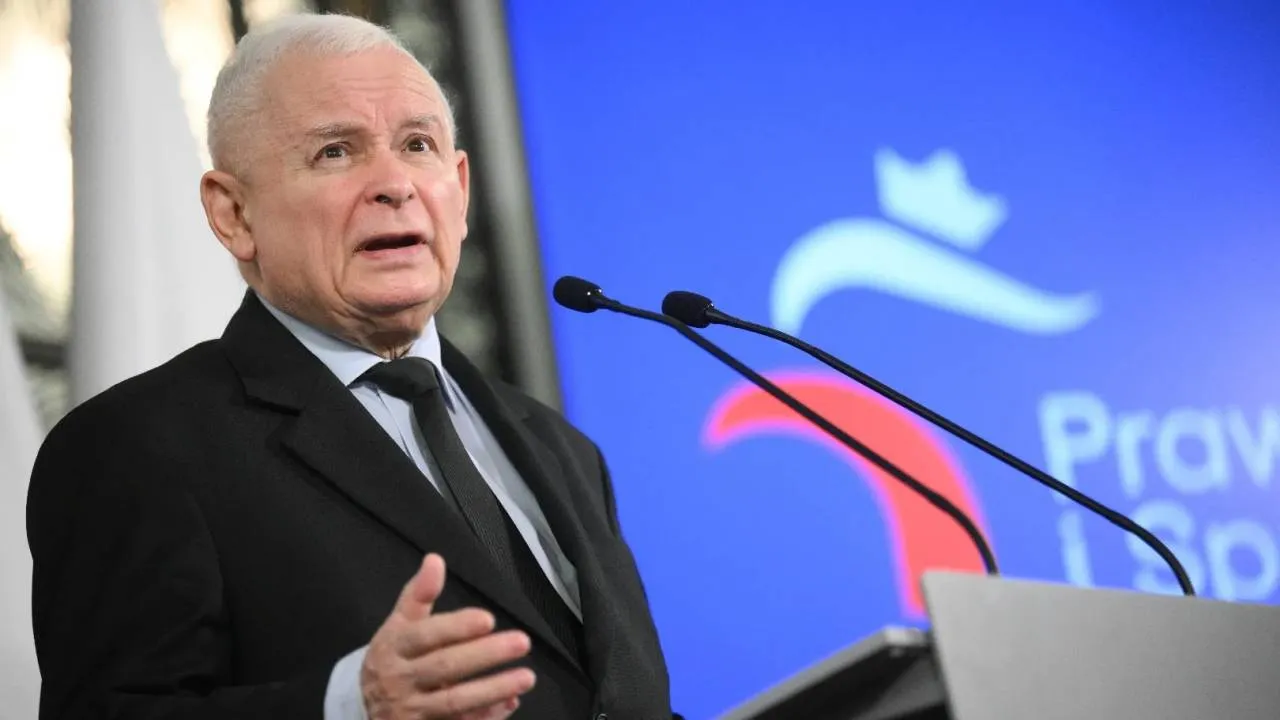 "Ta władza boi się ludzi odważnych". Mocny wpis Jarosława Kaczyńskiego po zatrzymaniach CBA
