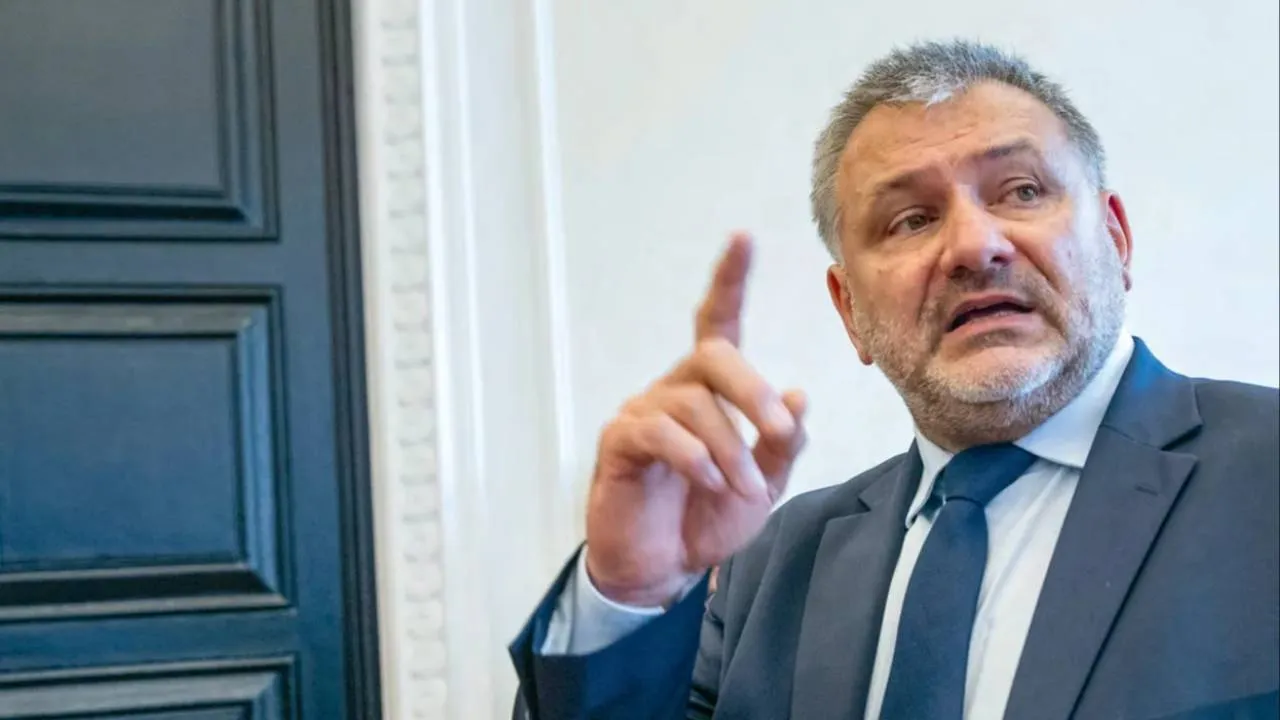 Policja wkroczy do Trybunału Konstytucyjnego? Żurek: „Nie możemy tego wykluczyć”