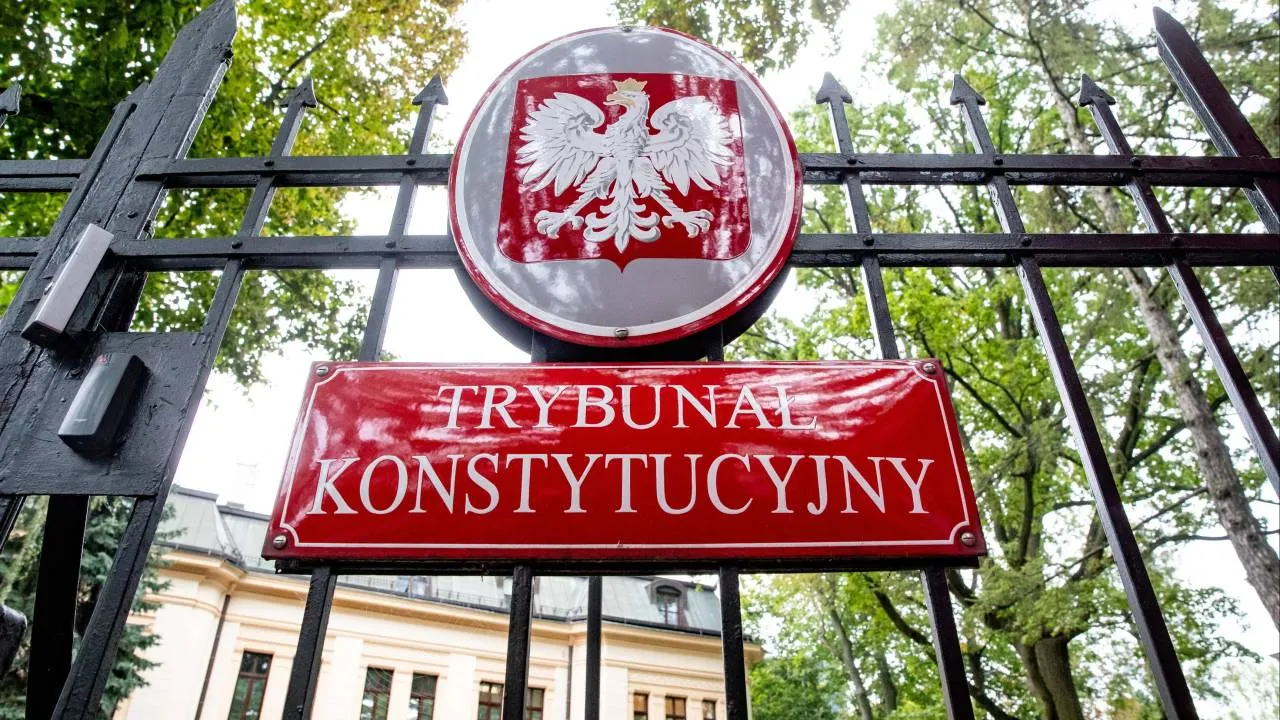 Odpowiedź TK na zawiadomienie do prokuratury. "Może się zakończyć zarzutami dyscyplinarnymi"