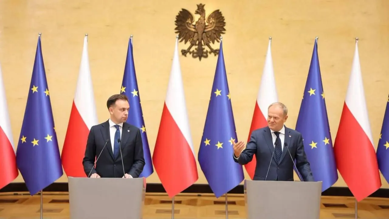 Tusk zadowolony z decyzji ministra ws. homomałżeństw. “Domański dał mu się wpuścić w maliny”