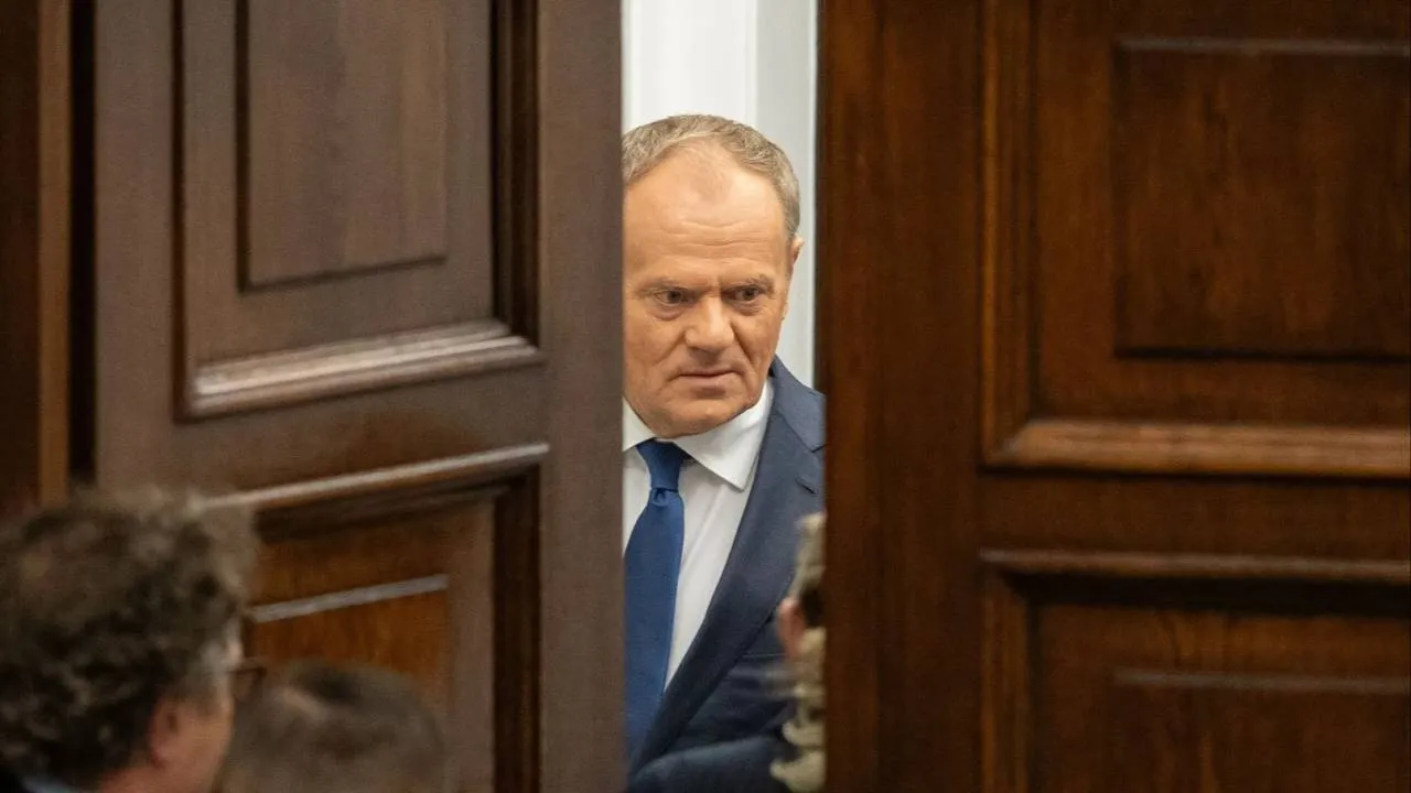 Mówi o zagrożeniu, a szykuje zamach na TK? Kanthak: Tusk chce podpalić Polskę