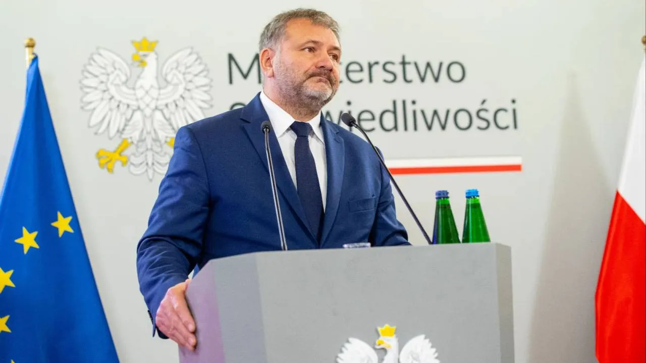 Jak Żurek i szef MON wspólnie odwołali prezesa wojskowego sądu? Zaskakujący dokument z ich podpisami