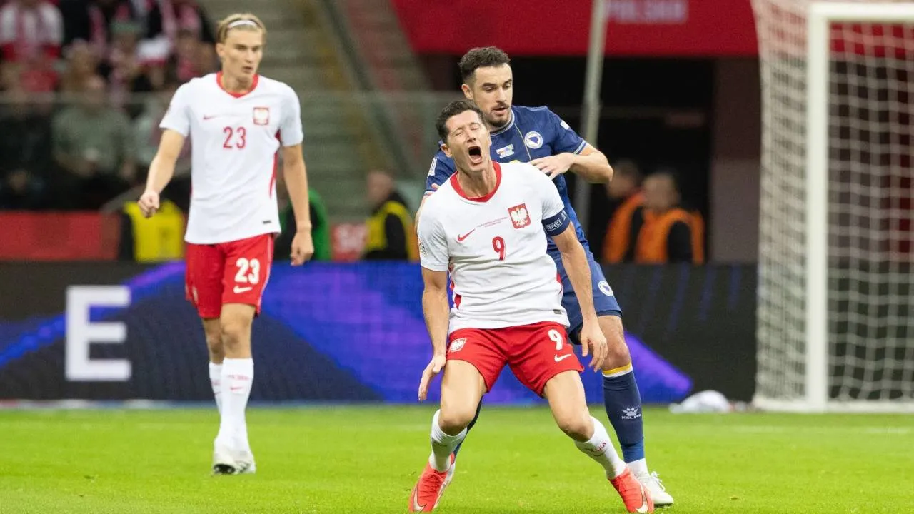 Lewandowski znów w składzie? Jedna zmiana przed Szwecją wydaje się konieczna
