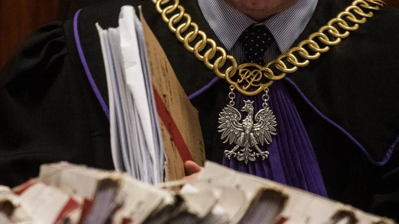 "Przegraliśmy z polityką". Wyrok w głośnej sprawie uchylony, bo podważono status sędziego