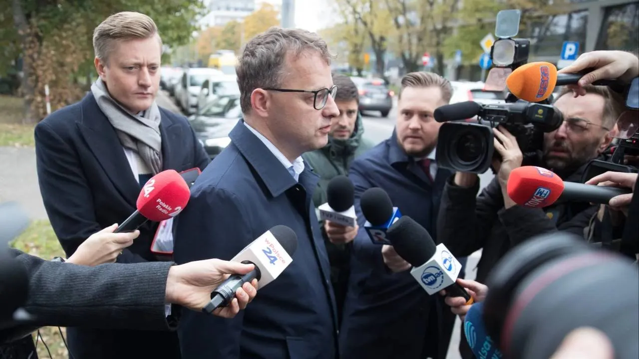 Oburzenie Żurka po decyzji ws. Romanowskiego. Koalicjant Tuska przyznaje: To normalna procedura