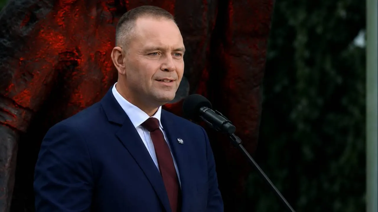 Co dalej z aneksem do raportu WSI? "Dokument zostanie odtajniony nawet jutro"