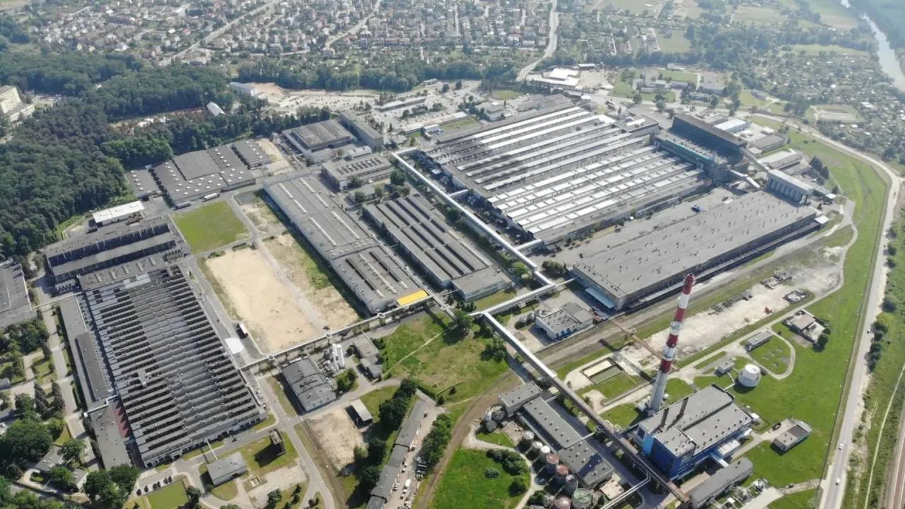 Polska firma pożyczyła już 600 mln zł zagranicznemu właścicielowi