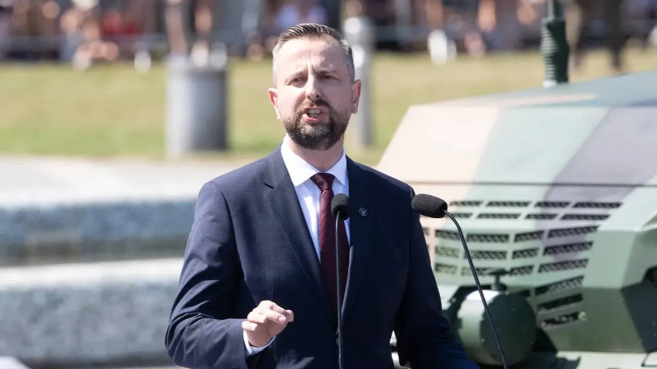 Kancelaria Prezydenta była zaangażowana w rozmowy szefa MON w USA. Nowe szczegóły