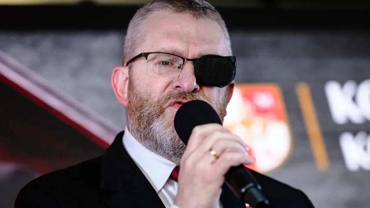 Braun chciał „ściągać Hindusów do Polski?”. Ujawniono nagrania z udziałem polityka