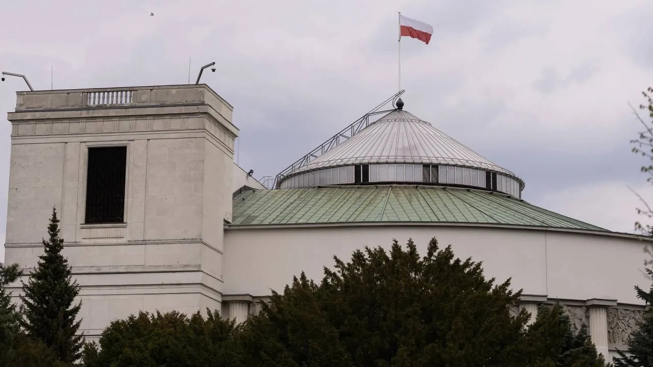 Rząd i parlament byli niemal zgodni. Prezydent zdecyduje ws. ustawy o podatku akcyzowym