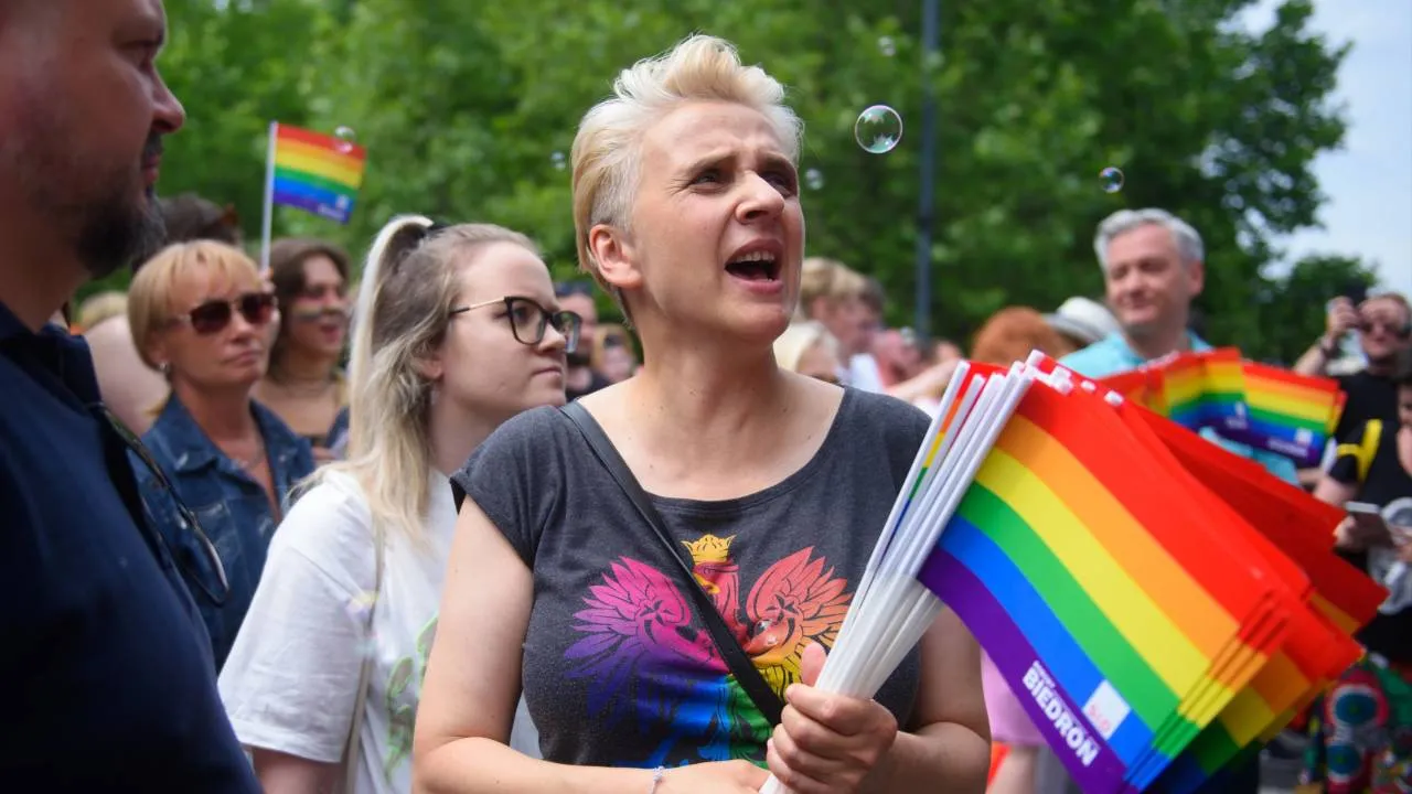 Rząd nie dowiózł obietnicy 5,19 zł, a Scheuring-Wielgus uderza w prezydenta. „Interes Putina"