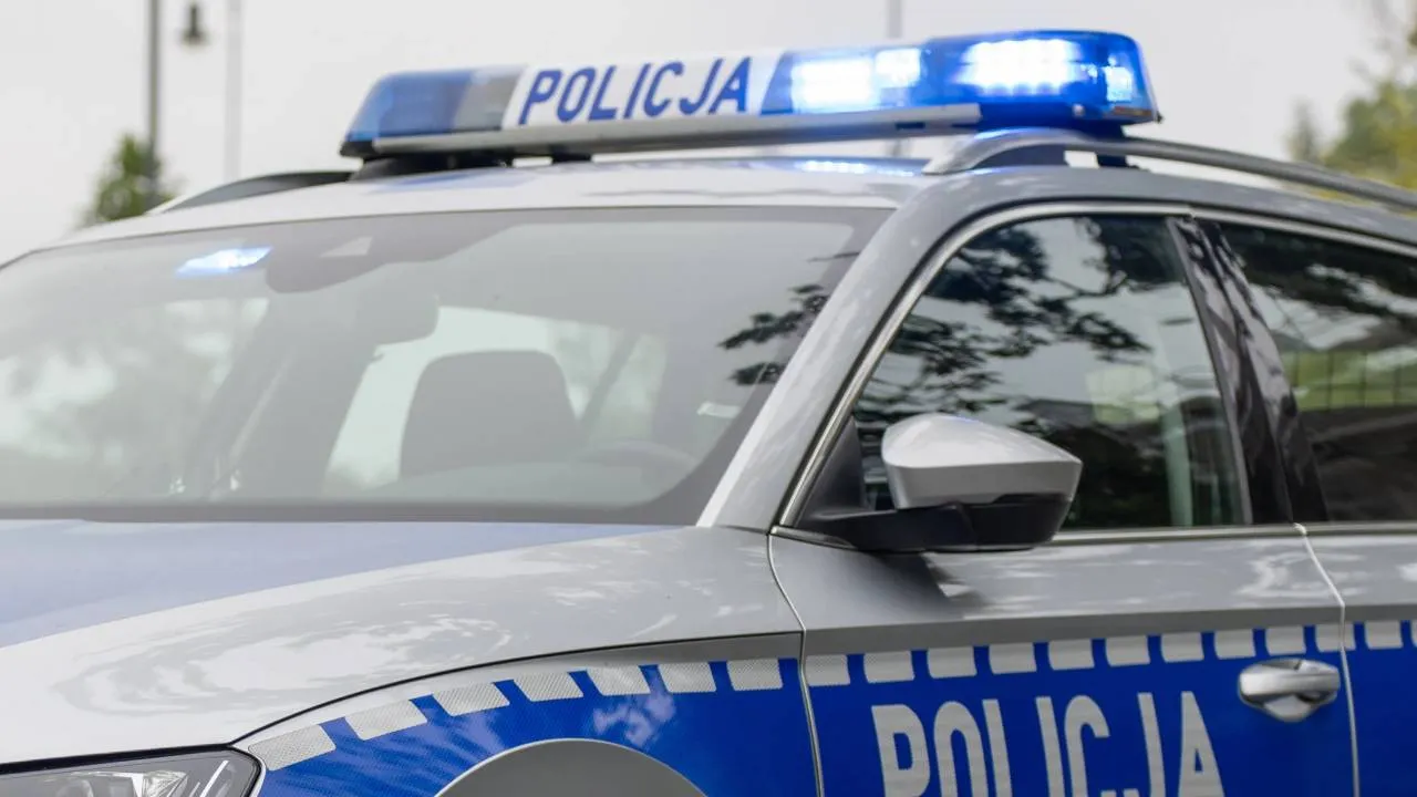 Zwłoki kobiety w Zagórzu. Policja prowadzi obławę na synu ofiary